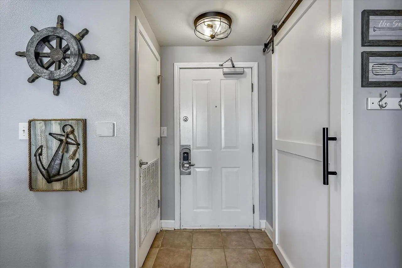 Shores Of Panama 1011 - 1 Bedroombunks Sleeps 6, Free Fun! Condo Panama City Beach
